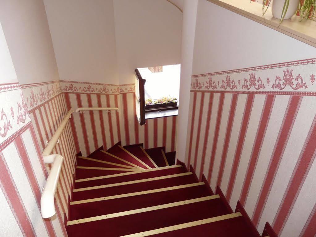 Hotel Gyula Panzio Esterno foto